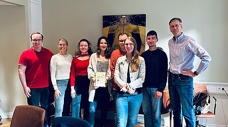 Gruppenbild mit 6 Studierenden und Prof. Björn Jacobson