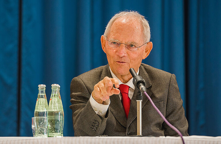 Nahaufnahme von Bundestagspräsident a.D. Dr. Wolfgang Schäuble beim Studium Generale der HOST